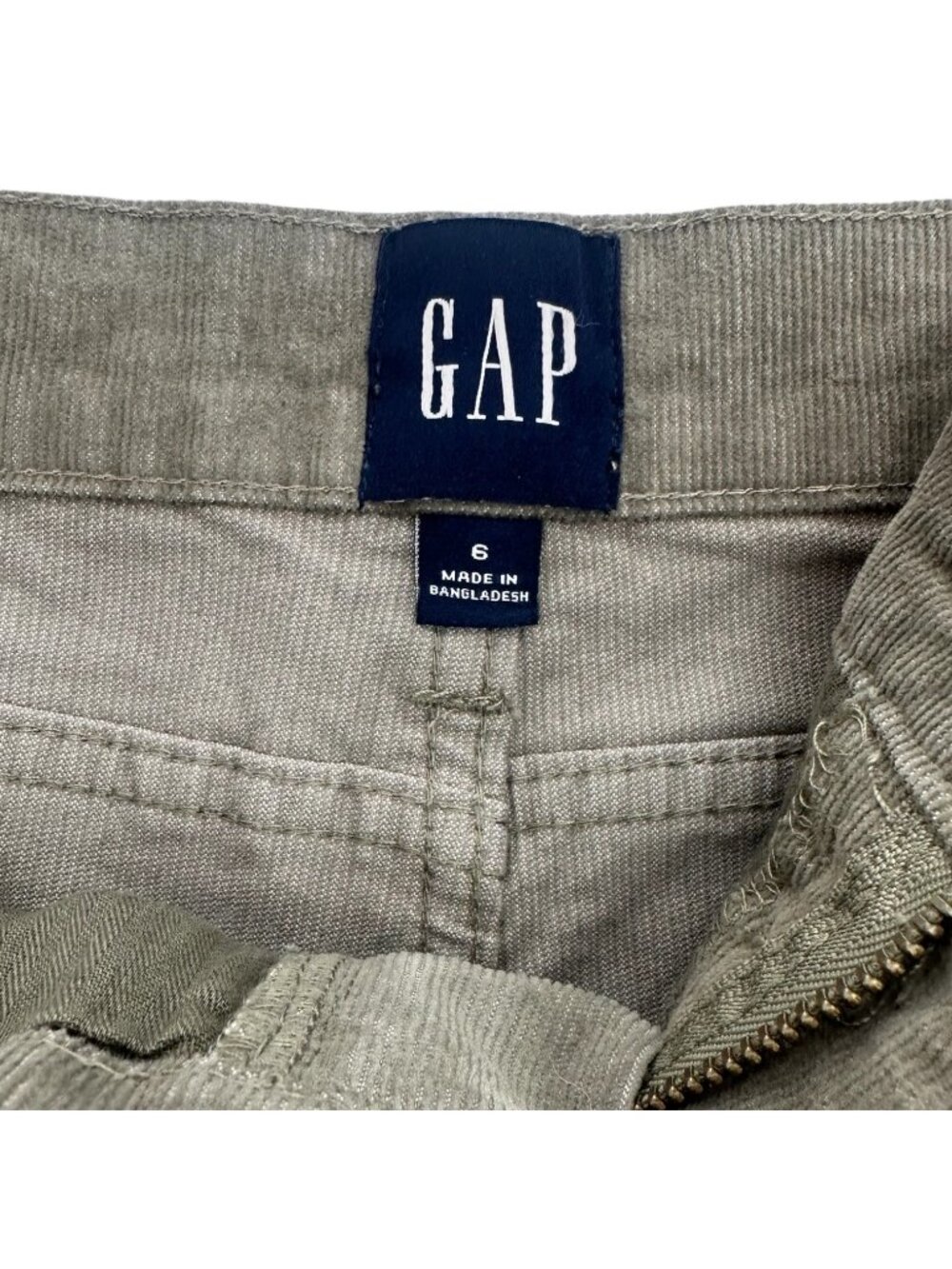 GAP Corduroy Shorts 6 Olive Green Raw Hem Mid Rise Stretch Coastal Preppy NWT - Picture 5 of 8